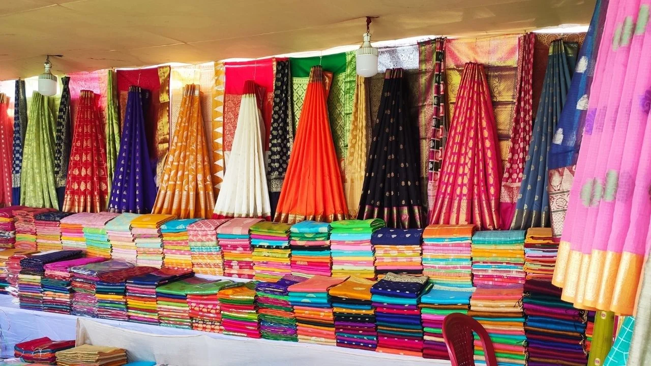श्रावण 2025 साठी Trendy Fashion: मराठी आणि अनोख्या ideas! Shravan Fashion Ideas 2025